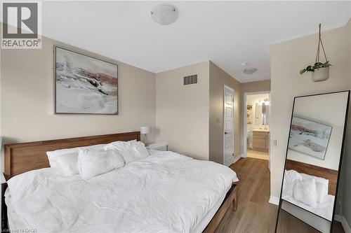 904 Apple Hill Lane, Kitchener, ON - Indoor Photo Showing Bedroom