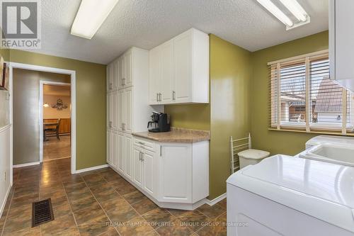 7884 Birnam Line, Warwick, ON - Indoor