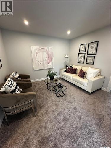 514 Myles Heidt Manor, Saskatoon, SK - Indoor