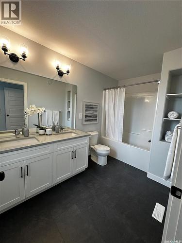 514 Myles Heidt Manor, Saskatoon, SK - Indoor Photo Showing Bathroom