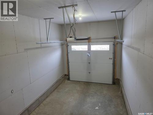 531 Sharma Crescent, Saskatoon, SK - Indoor Photo Showing Garage