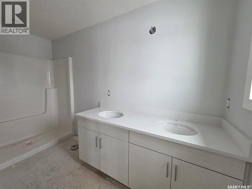 531 Sharma Crescent, Saskatoon, SK - Indoor Photo Showing Bathroom