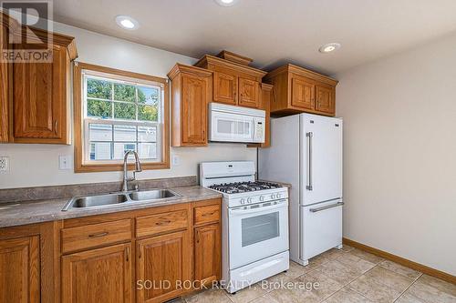 65 Vanier Road, Ottawa, ON - Indoor Photo Showing Kitchen With Double Sink