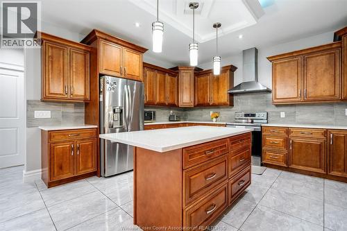 31 Heathview Trail, Leamington, ON - Indoor Photo Showing Kitchen