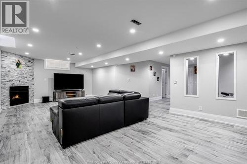 31 Heathview Trail, Leamington, ON - Indoor With Fireplace