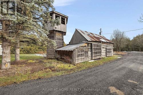 1864 Manotick Station Road, Ottawa, ON 