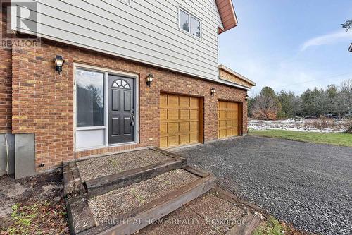 1864 Manotick Station Road, Ottawa, ON 