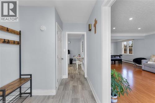 6 Hallcrest Avenue, St. Catharines, ON - Indoor