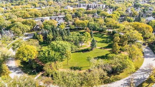 19 Park Circle, Winnipeg, MB - Outdoor With View
