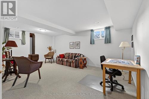 690 Roosevelt Drive, Kingston (City Southwest), ON - Indoor