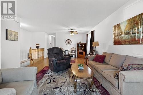 690 Roosevelt Drive, Kingston (City Southwest), ON - Indoor Photo Showing Living Room