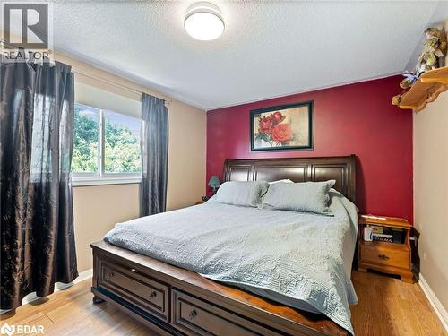 4 Greengrove Way, Whitby, ON - Indoor Photo Showing Bedroom