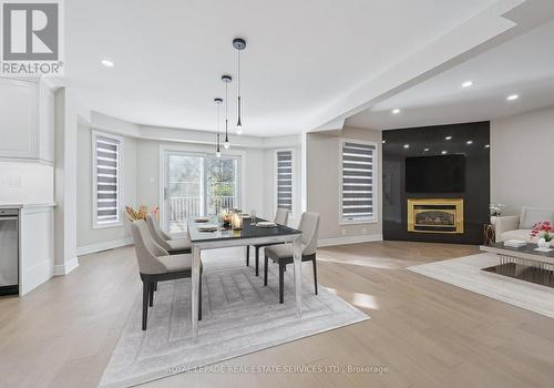624 Farwell Crescent, Mississauga, ON - Indoor Photo Showing Dining Room