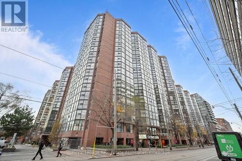 805 - 705 KING STREET W  Toronto, ON M5V 2W8