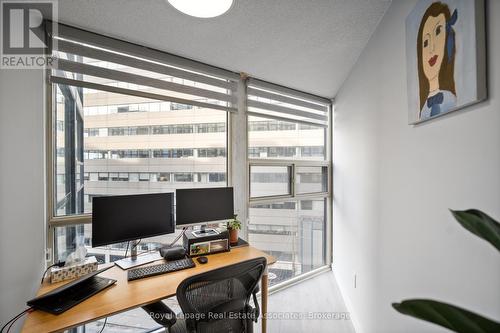805 - 705 King Street W, Toronto, ON - Indoor Photo Showing Office