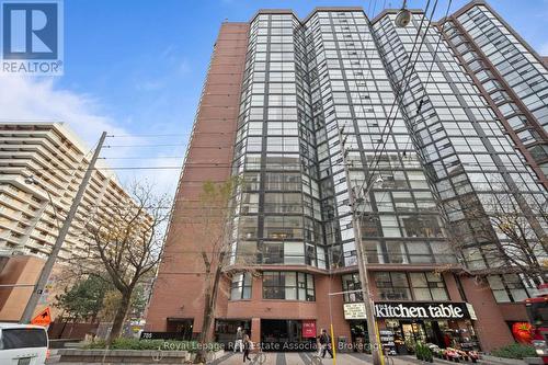 805 - 705 King Street W, Toronto, ON - Outdoor With Facade