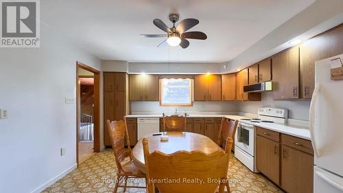 77850 Tipperary Line, Central Huron (Goderich), ON - Indoor Photo Showing Kitchen
