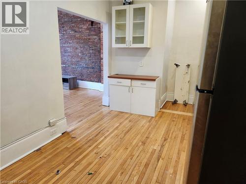 118 St Paul Street Unit# 2A, St. Catharines, ON - Indoor