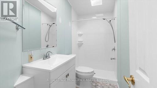 18 - 311 Dundas Street E, Quinte West (Trenton Ward), ON - Indoor Photo Showing Bathroom