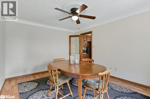67 Horizon Court, Hamilton, ON - Indoor Photo Showing Dining Room