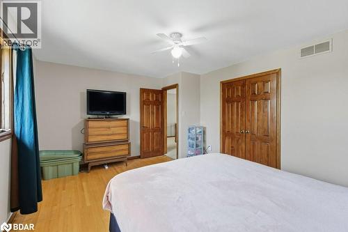 67 Horizon Court, Hamilton, ON - Indoor Photo Showing Bedroom