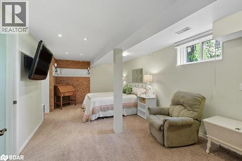 67 Horizon Court, Hamilton, ON - Indoor Photo Showing Other Room