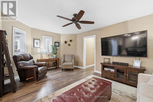 716 Wilkins Gate, Cobourg, ON - Indoor Photo Showing Living Room