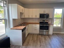 2ND FLOOR - 20497 LESLIE STREET  East Gwillimbury, ON L0G 0A5