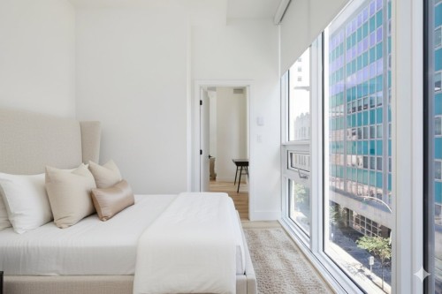 Chambre à coucher - 1006-1180 Rue De Bleury, Montréal (Ville-Marie), QC - Indoor Photo Showing Bedroom