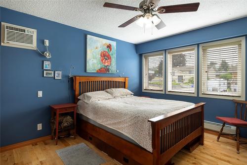 1203 41 Avenue, Vernon, BC - Indoor Photo Showing Bedroom
