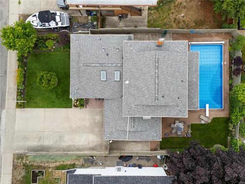1203 41 Avenue, Vernon, BC - Outdoor With In Ground Pool