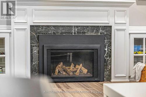 106 Campbell Avenue E, Milton, ON - Indoor Photo Showing Living Room With Fireplace