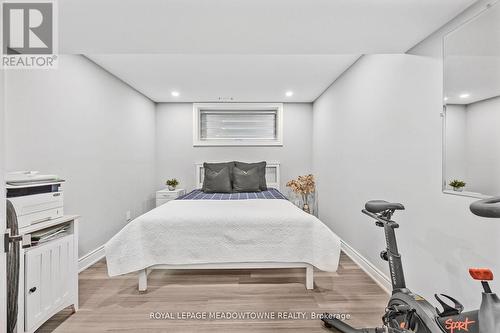 106 Campbell Avenue E, Milton, ON - Indoor Photo Showing Bedroom