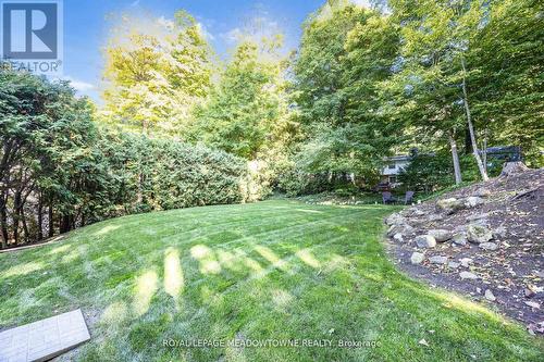 106 Campbell Avenue E, Milton, ON - Outdoor