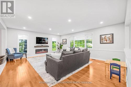 106 Campbell Avenue E, Milton, ON - Indoor Photo Showing Living Room With Fireplace