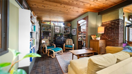 1168 Burnside Rd West, Saanich, BC 