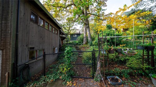 1168 Burnside Rd West, Saanich, BC 