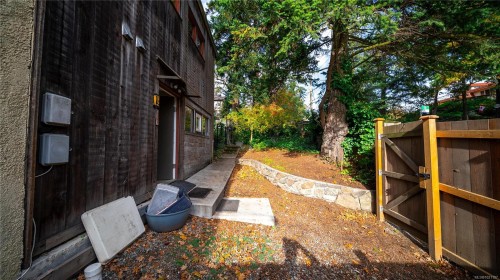 1168 Burnside Rd West, Saanich, BC 