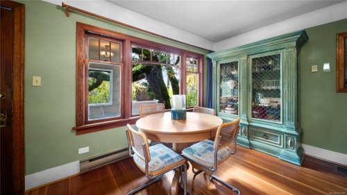 1168 Burnside Rd West, Saanich, BC 