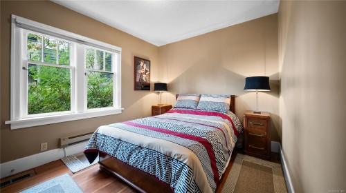 1168 Burnside Rd West, Saanich, BC 