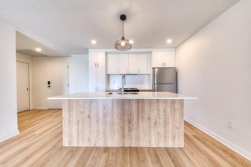 Cuisine - 517-515 Rue Des Marronniers, Candiac, QC - Indoor Photo Showing Kitchen
