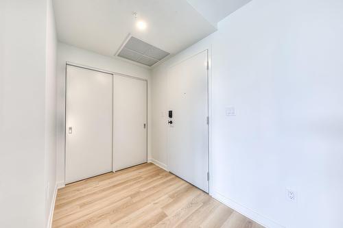 Hall d'entrée/Vestibule - 517-515 Rue Des Marronniers, Candiac, QC - Indoor Photo Showing Other Room