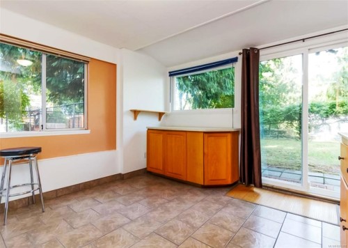 5810 Hammond Bay Rd, Nanaimo, BC 