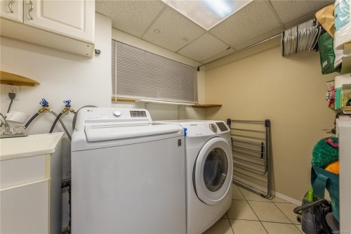 5810 Hammond Bay Rd, Nanaimo, BC 