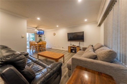 5810 Hammond Bay Rd, Nanaimo, BC 