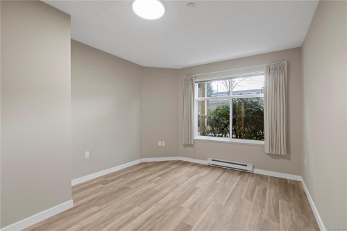 108-354 Morison Ave, Parksville, BC - Indoor Photo Showing Other Room