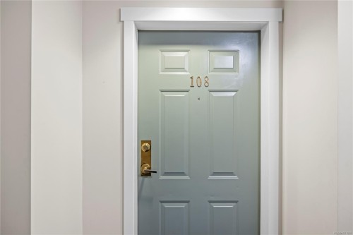 108-354 Morison Ave, Parksville, BC - Indoor Photo Showing Other Room