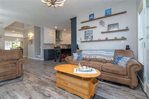 832 Pintail Pl, Langford, BC 