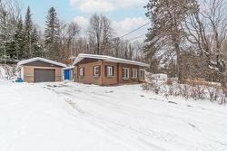 3347 Boul. Fernand-Lafontaine  Rivière-Rouge, QC J0T 1T0