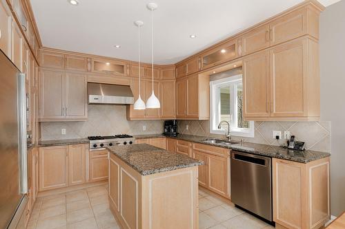 Kitchen - 204 Ch. De Chaumont, Saint-Adolphe-D'Howard, QC - Indoor Photo Showing Kitchen With Double Sink